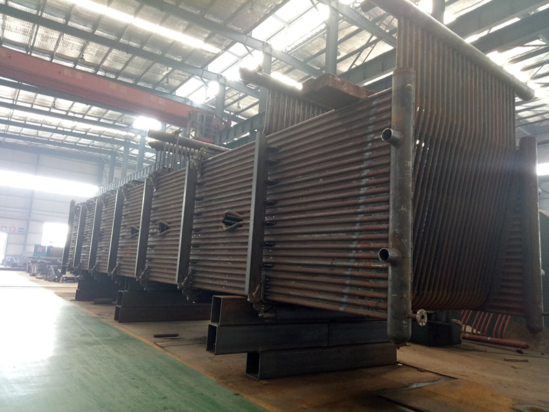 Large-scale waste heat boiler membrane wall assembly